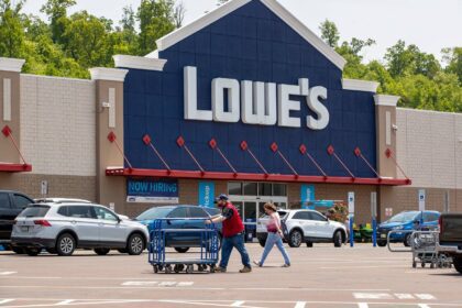 فروشگاه Lowes در حال اخراج کل کارمندان پشتیبانی آی تی است