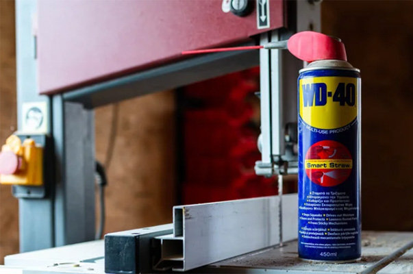 مقدار و زمان استفاده از روان‌کننده WD-40