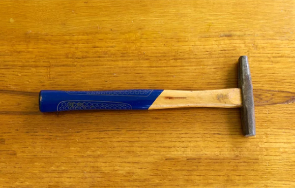 چکش رویه‌کوبی (Tack Hammer)